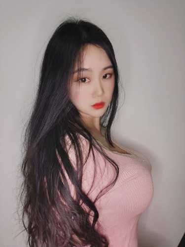 小姐姐b紧水多 叫声淫荡 粉鲍嫩逼水多 让人夜不能寐